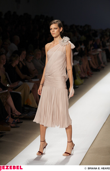 Illustration for article titled J. Mendel Spring/Summer '08 Show & Scene